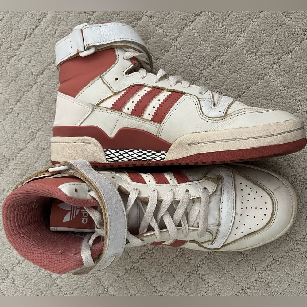Adidas women size 7 hightops